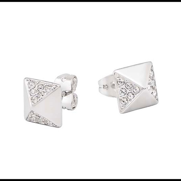 Origami Owl Jewelry - Origami Owl Studded Studs Origami Owl Jewelry - Origami Owl Studded Studs